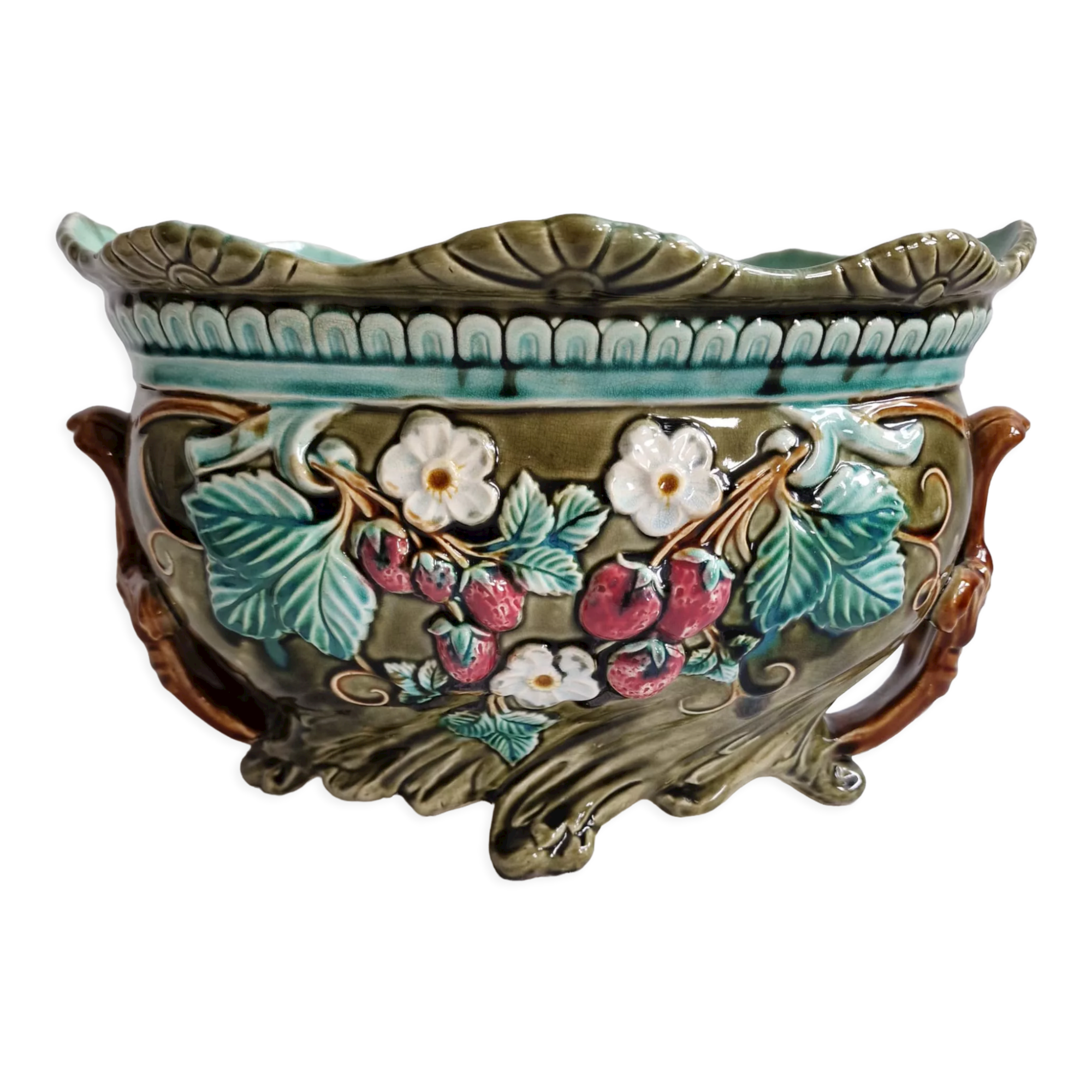 Onnaing planter in Majolica floral pattern with strawberry-shaped accents - France 1900