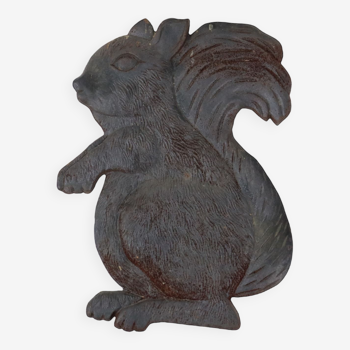 Squirrel solid cast iron plaque garden ornament statue 30cm