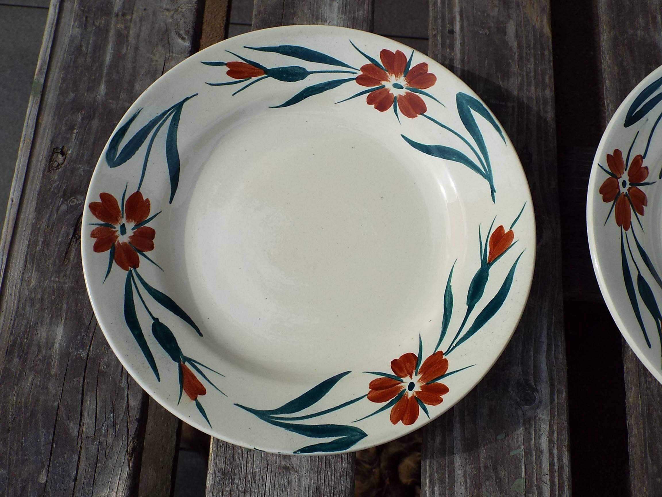 8 flat plates Terre de Fer Longchamp model Christiane