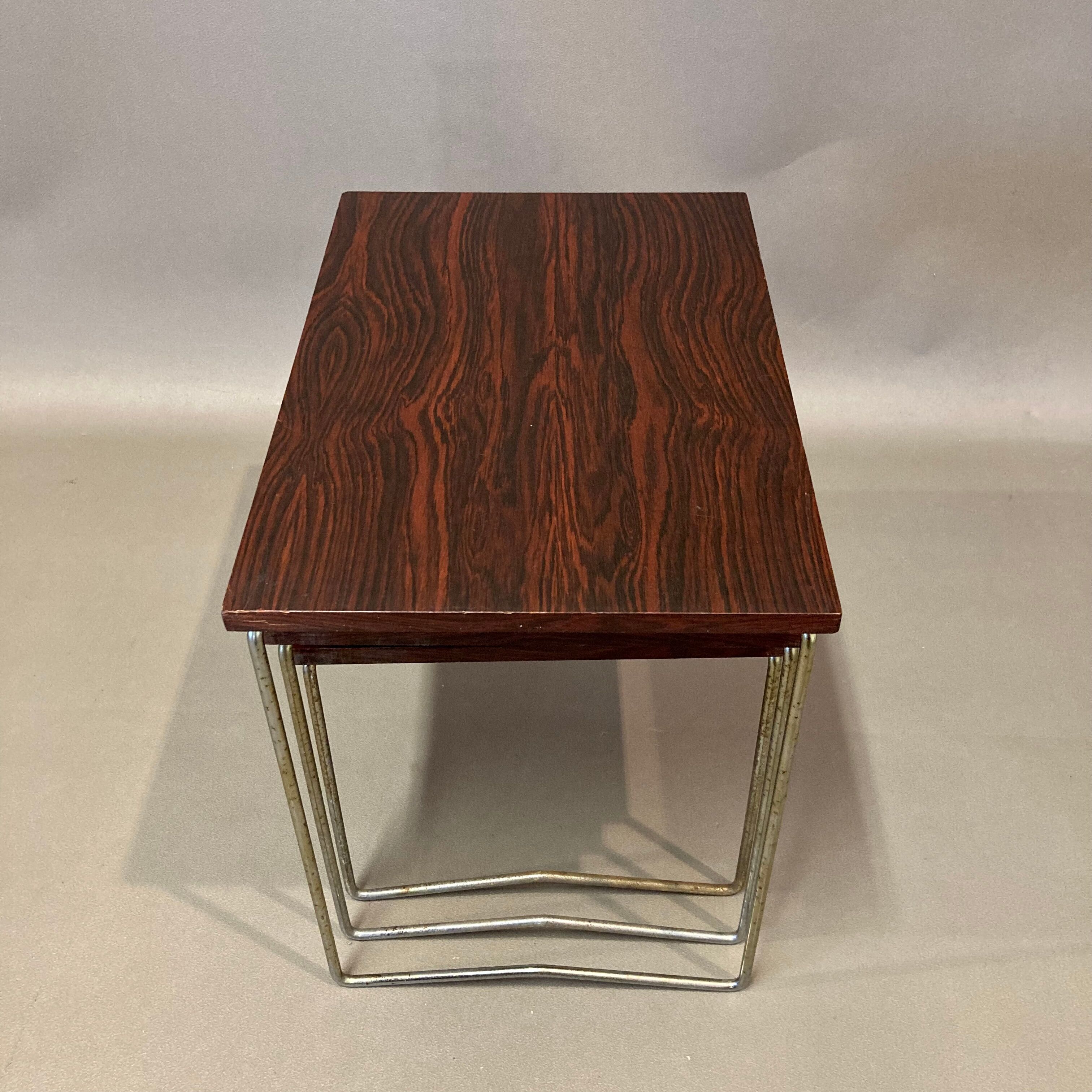 Design trundle table 1950