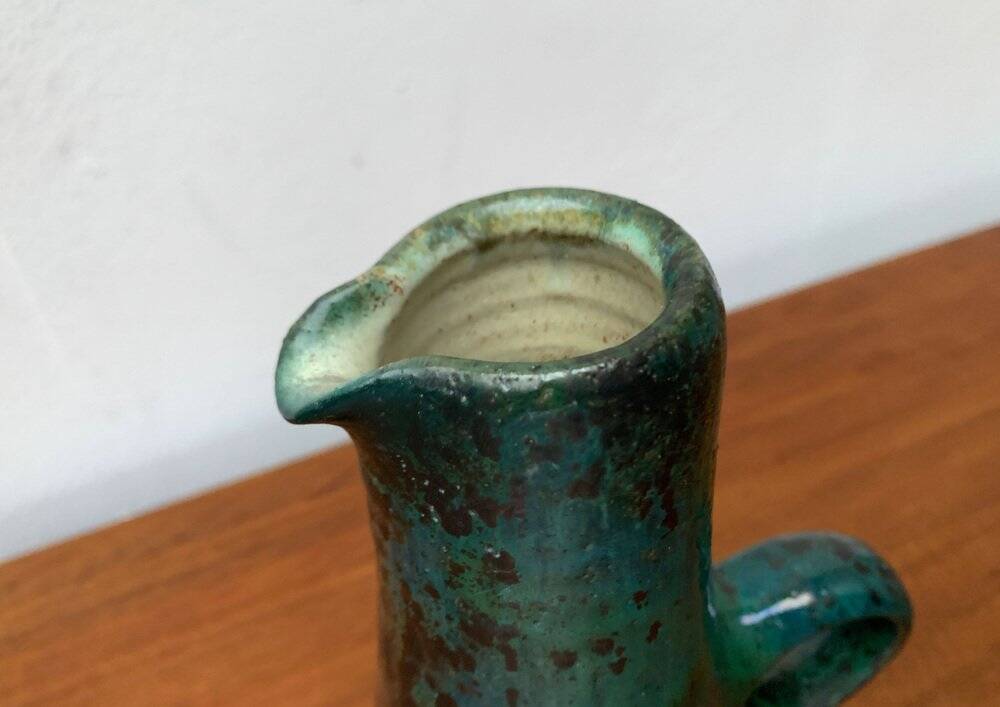 Carafe vase of studio pottery in a minimalist mid-century style by Helma Klett for Kunsttöpferei Klett, 1960s.