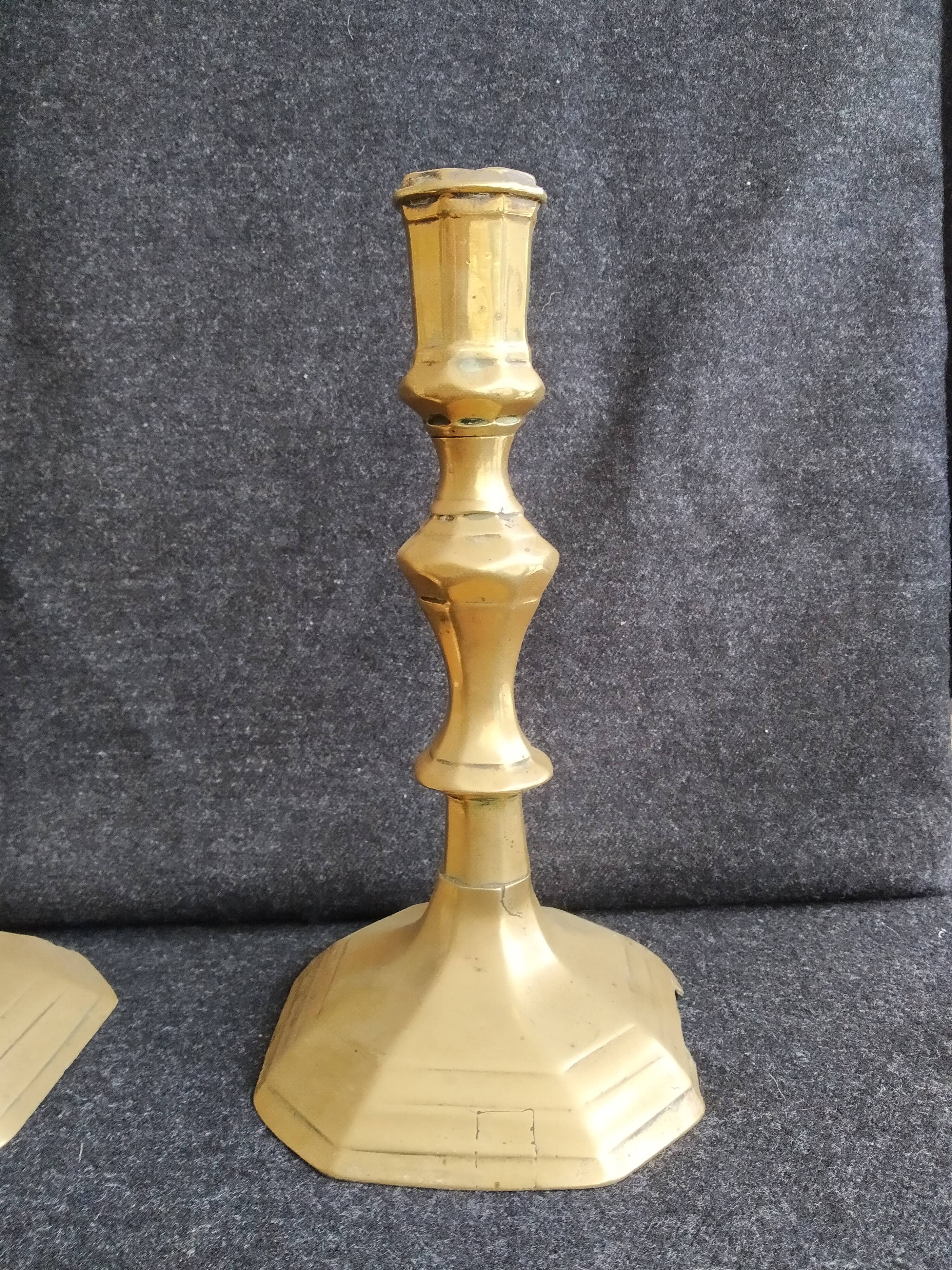 Batch of 5 brass candlesticks