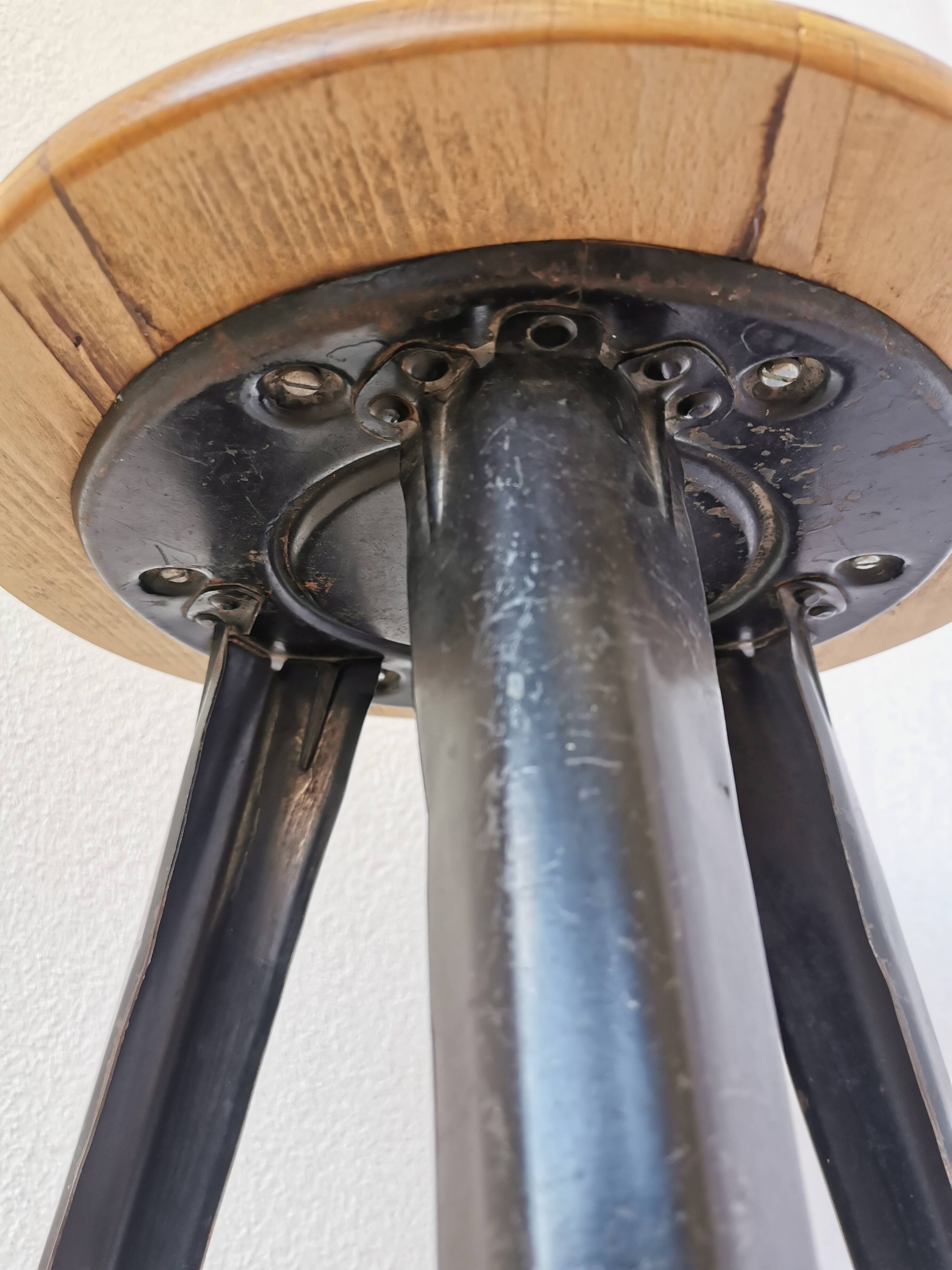 Tabouret de bar industriel vintage en bois et métal