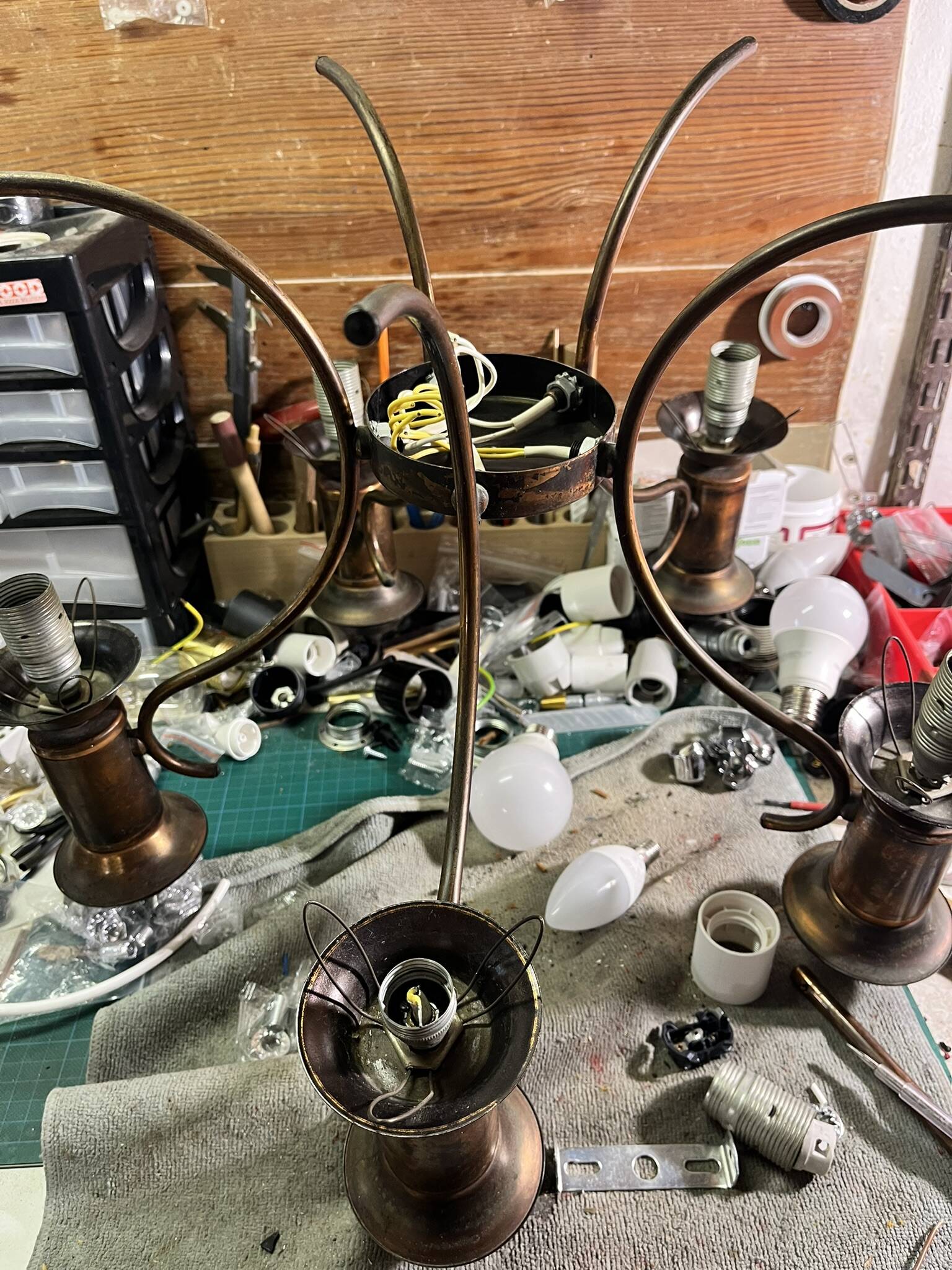 Vintage Copper Pendant Lamp / Hanging Light / Colonial Chandelier 1970's