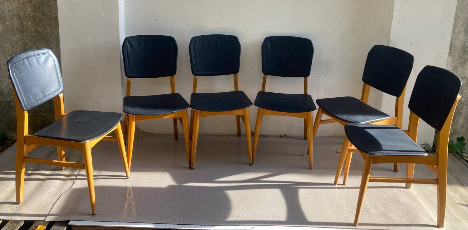 Set of 6 Scandinavian chairs in light wood and black faux leather