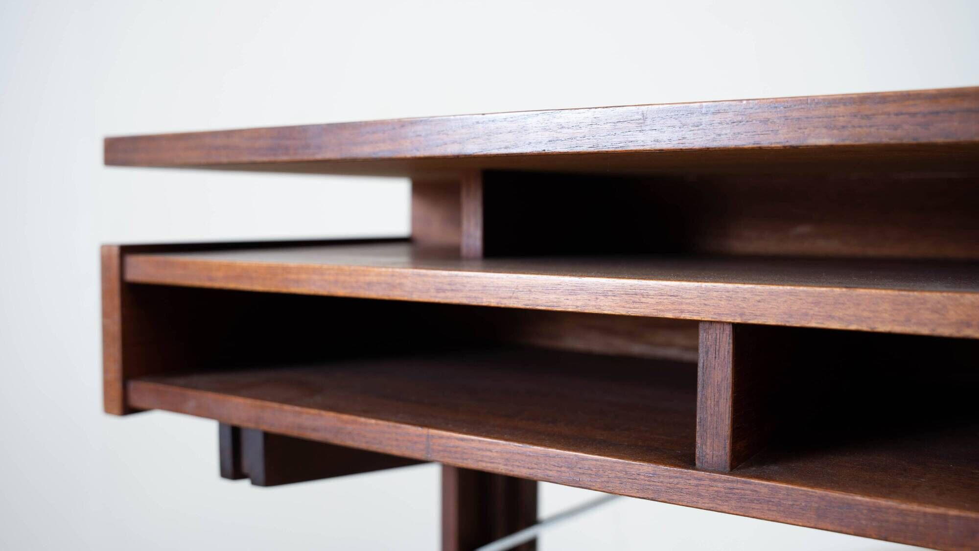 Sculptural free standing Italian desk