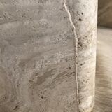 Table basse en travertin sculpturale
