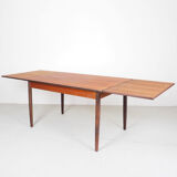 Danish design extendable dinning table in teak, 1960's