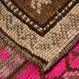 2x2 Brown Pink Classic Vintage Rug, 48x75Cm