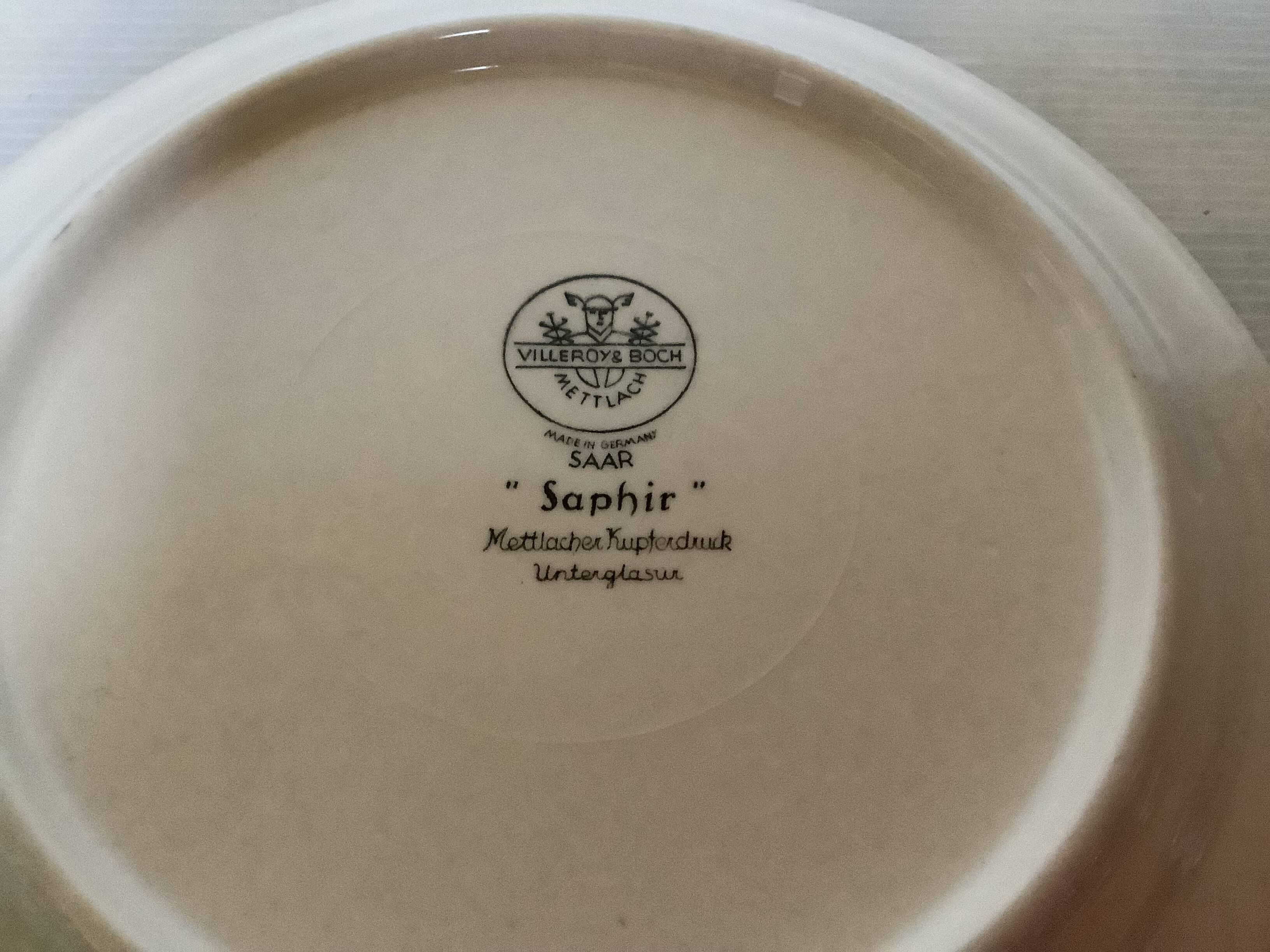 Six small sapphire plates from Villeroy & Boch