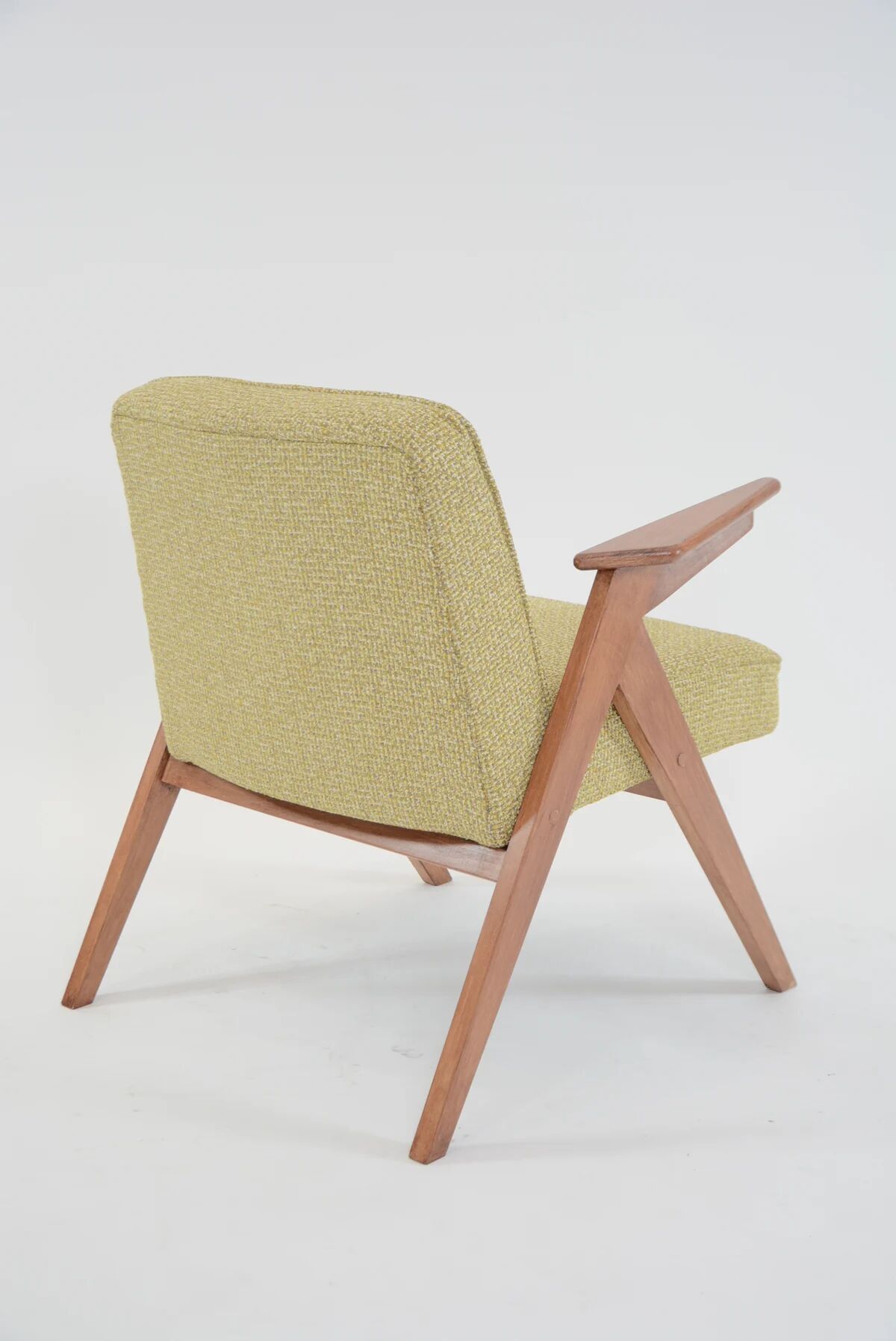 Mottled yellow Bunny chair