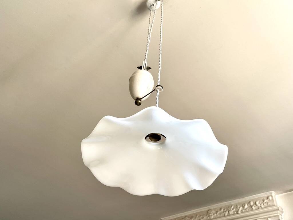 Opaline corolla pulley suspension rises and falls 1900