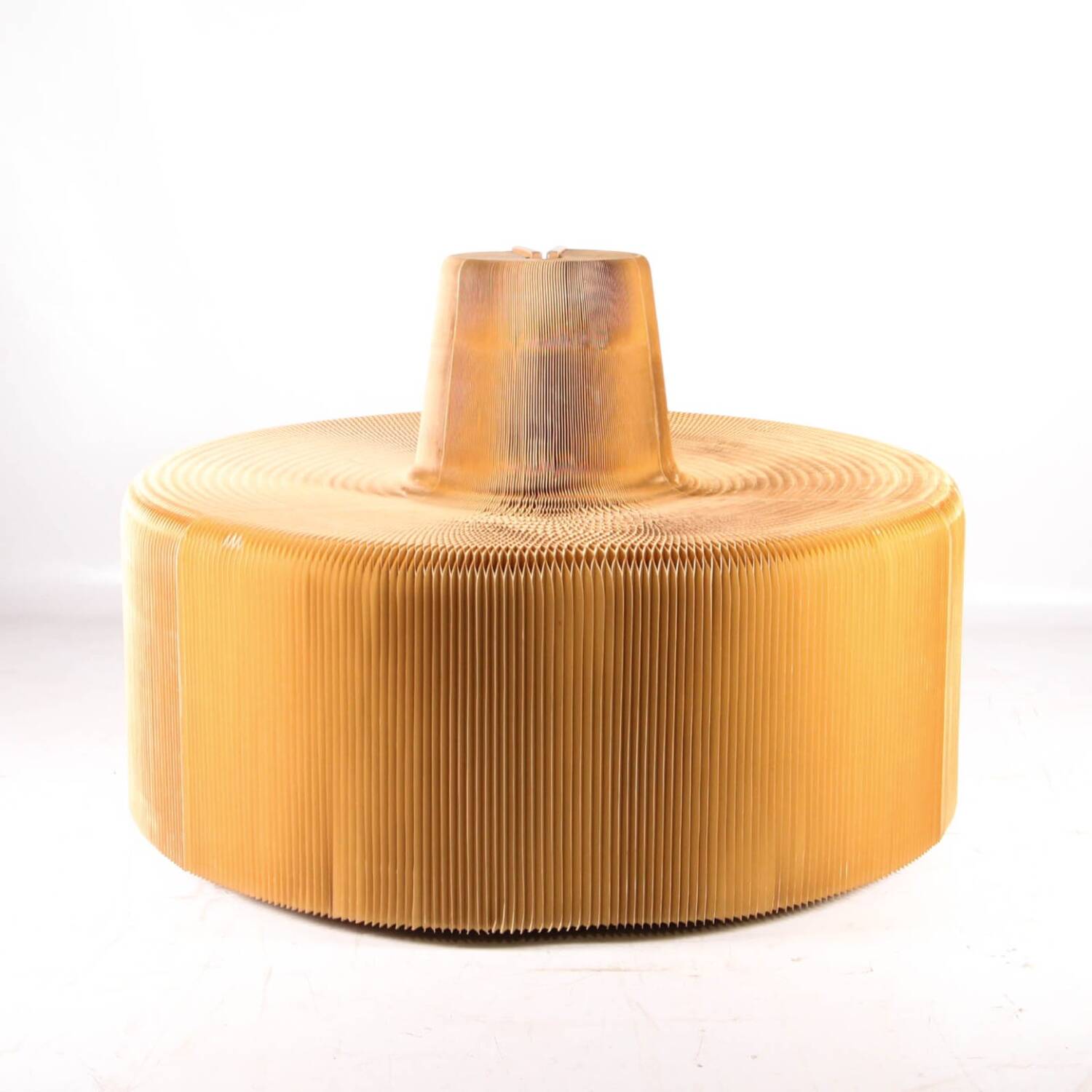 Expandable cardboard seat