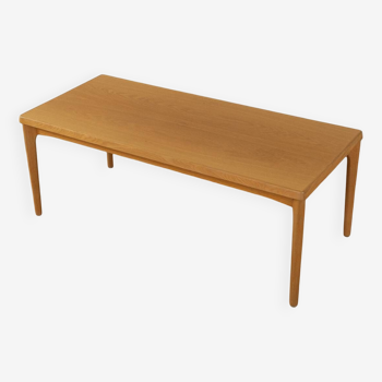 1960s coffee table, Henning Kjaernulf