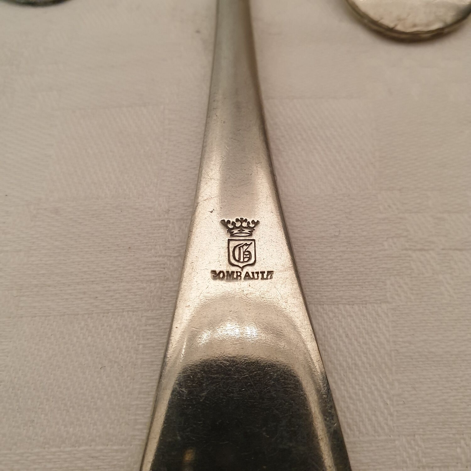 10 mismatched silver metal forks