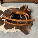 Cheval à bascule en bois