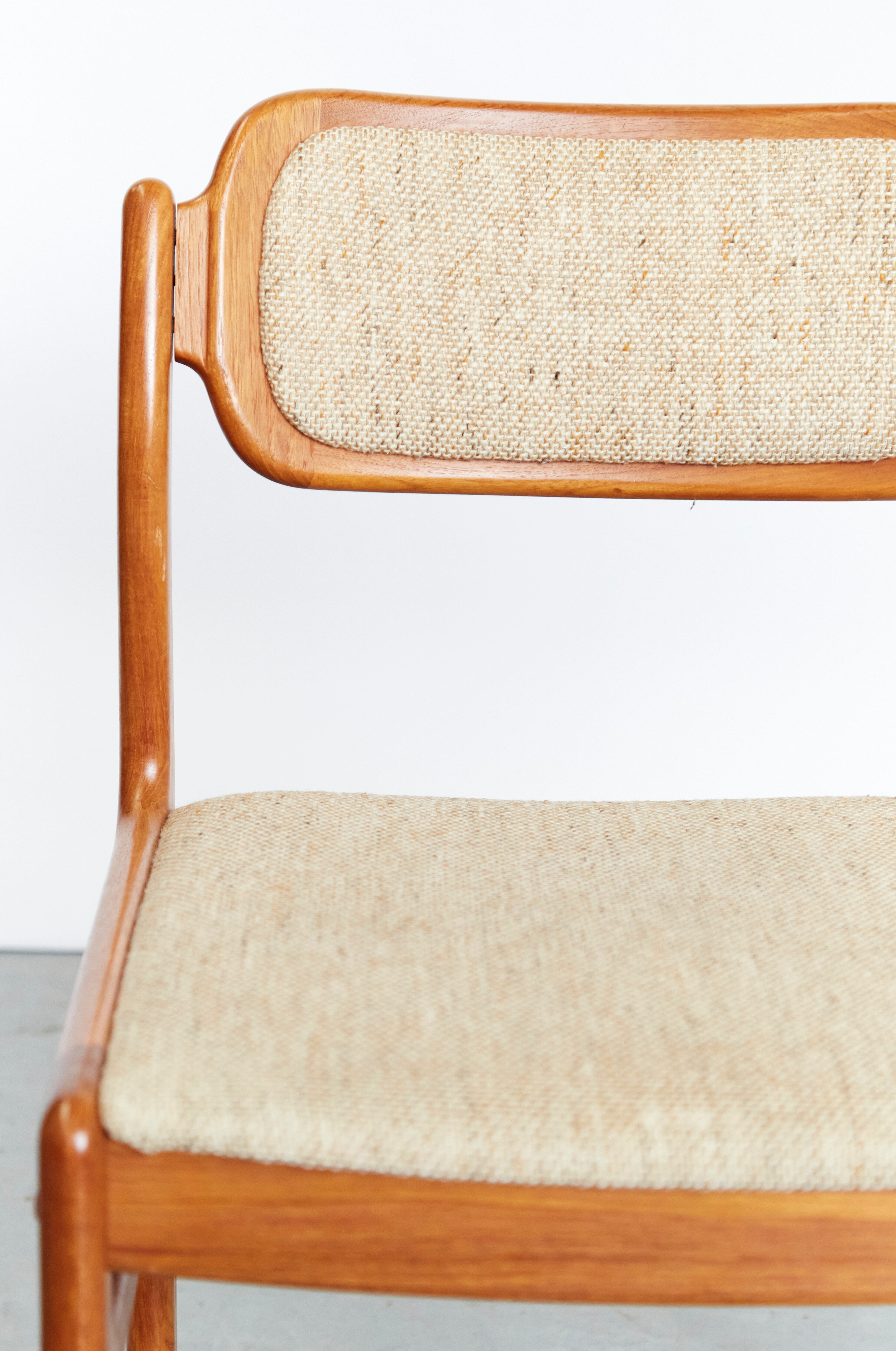 Johannes Andersen teak dining chairs for Uldum
