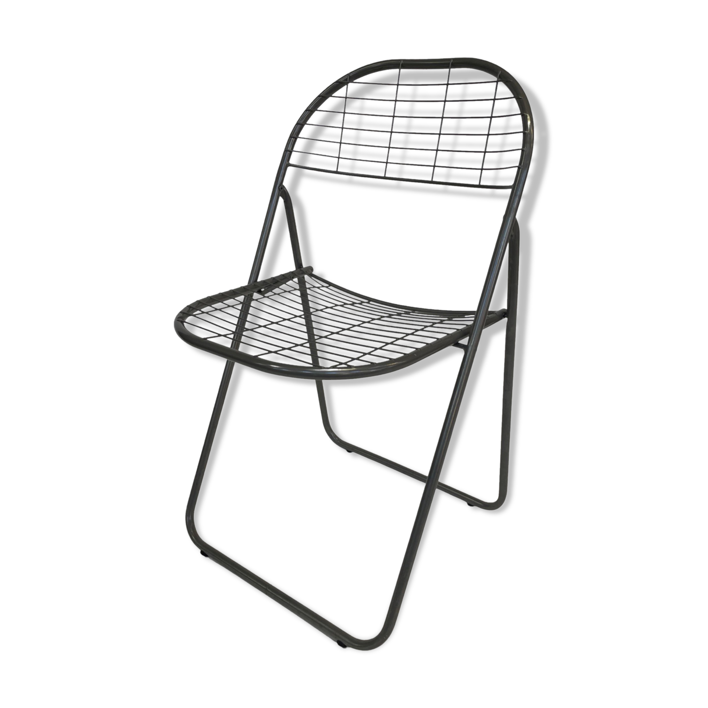 Vintage wire folding chair