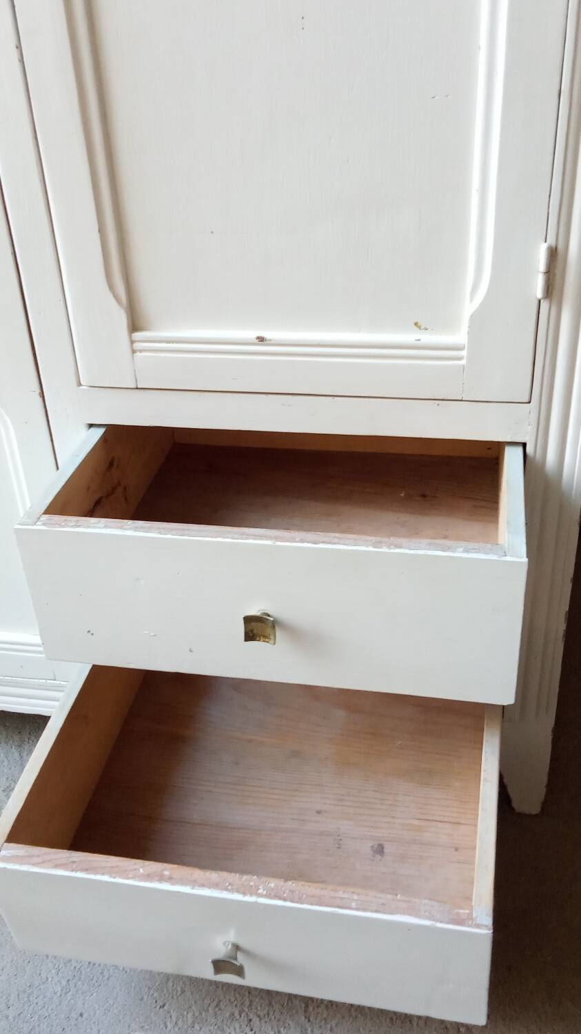 Parisian wardrobe from the 1930s