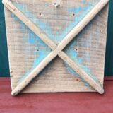 Oyster farmer's vase racket