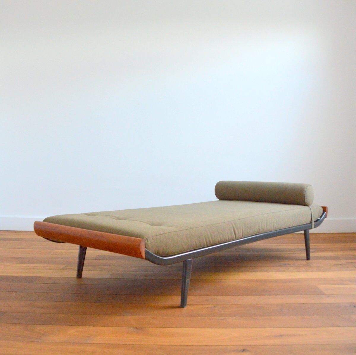 Rest bed / Daybed "Cleopatra" by Cordemeyer for Auping vintage 1950s