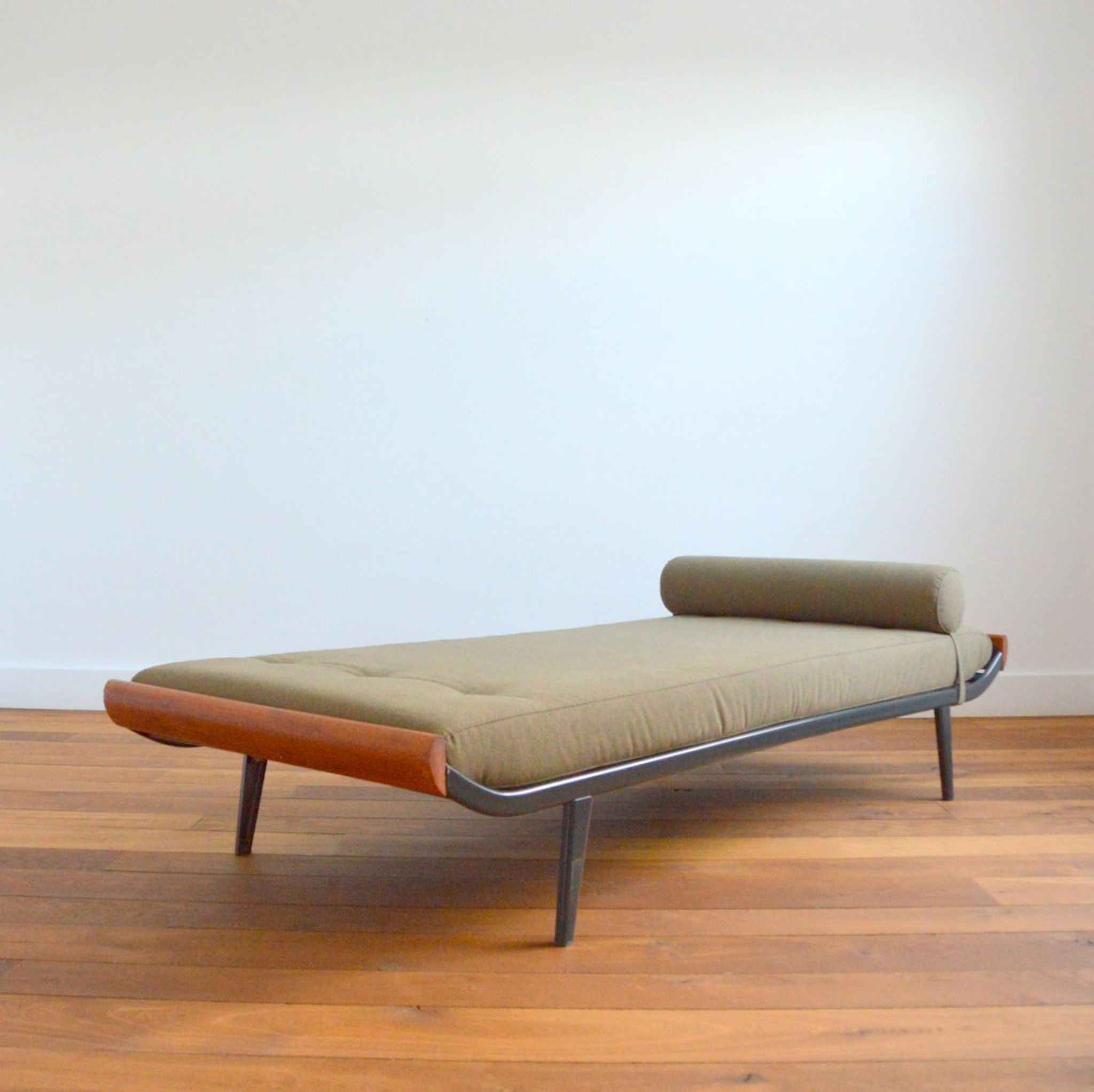 Rest bed / Daybed "Cleopatra" by Cordemeyer for Auping vintage 1950s