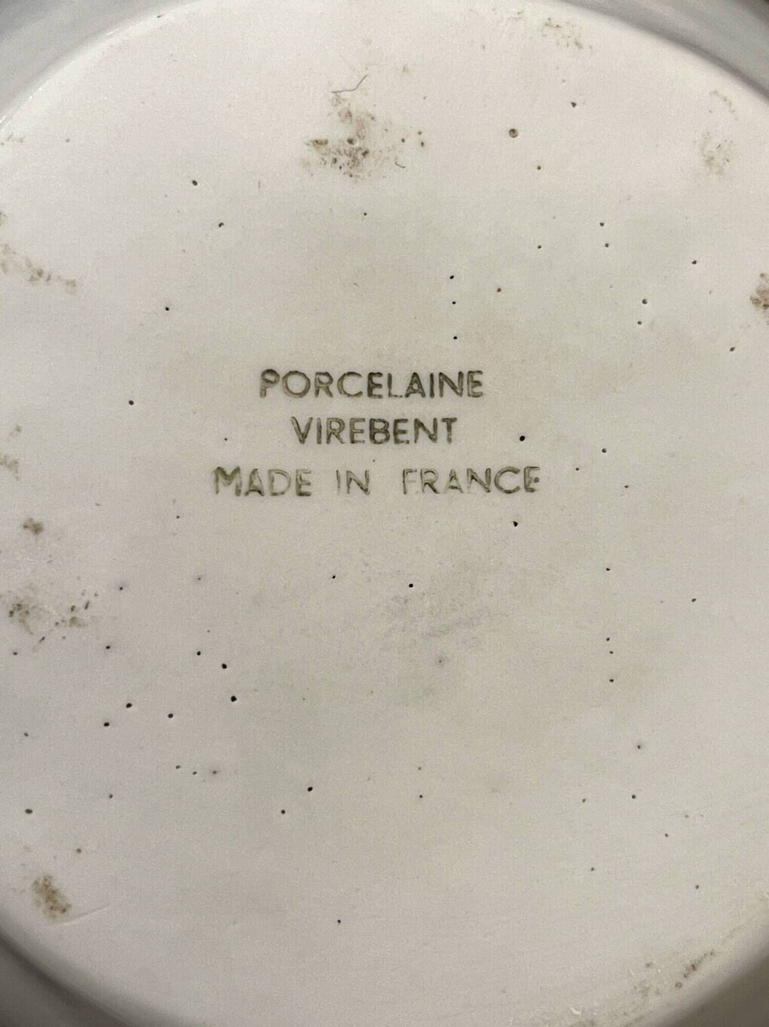 Decorative porcelain bird Virebent – Vintage French ceramics
