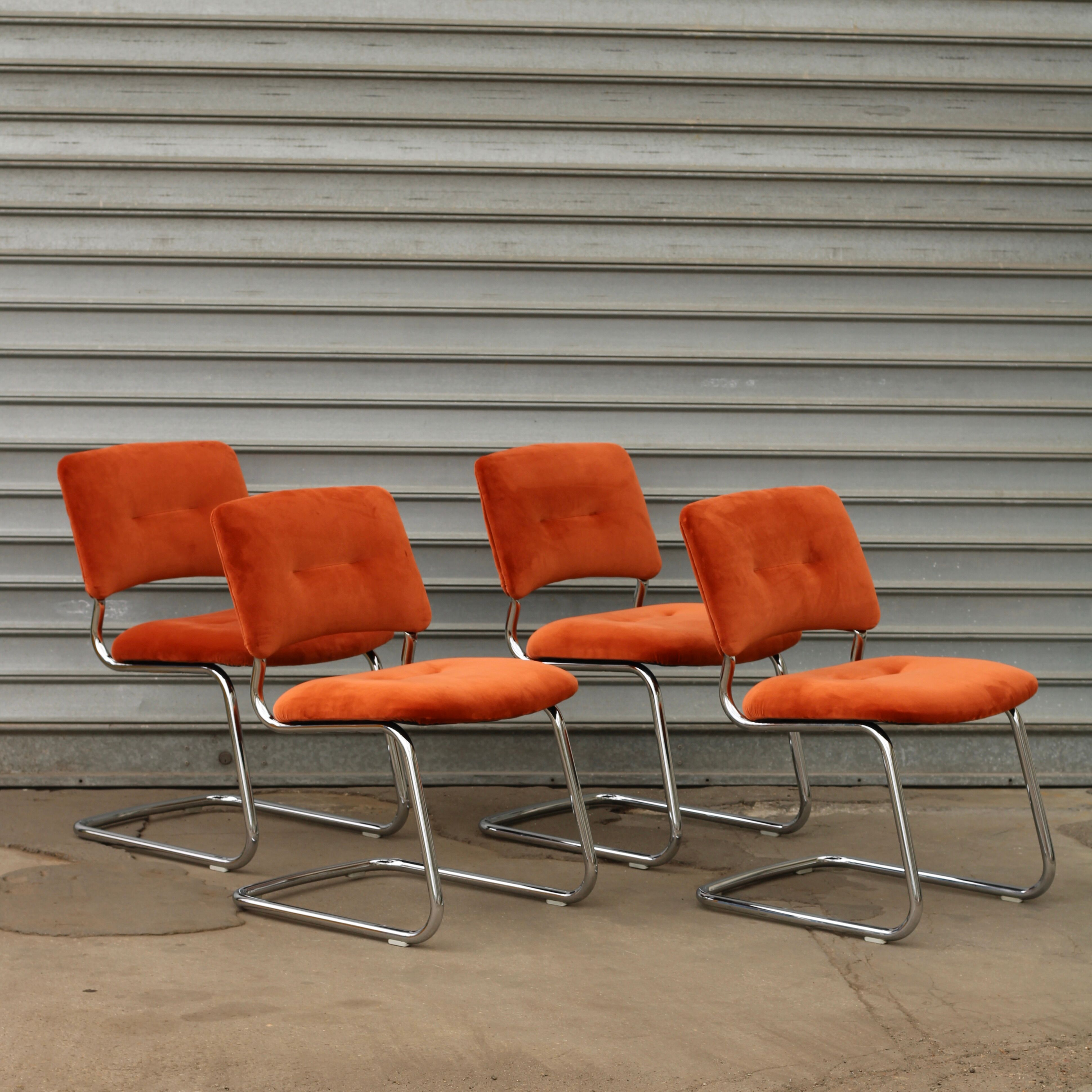 Strafor chairs