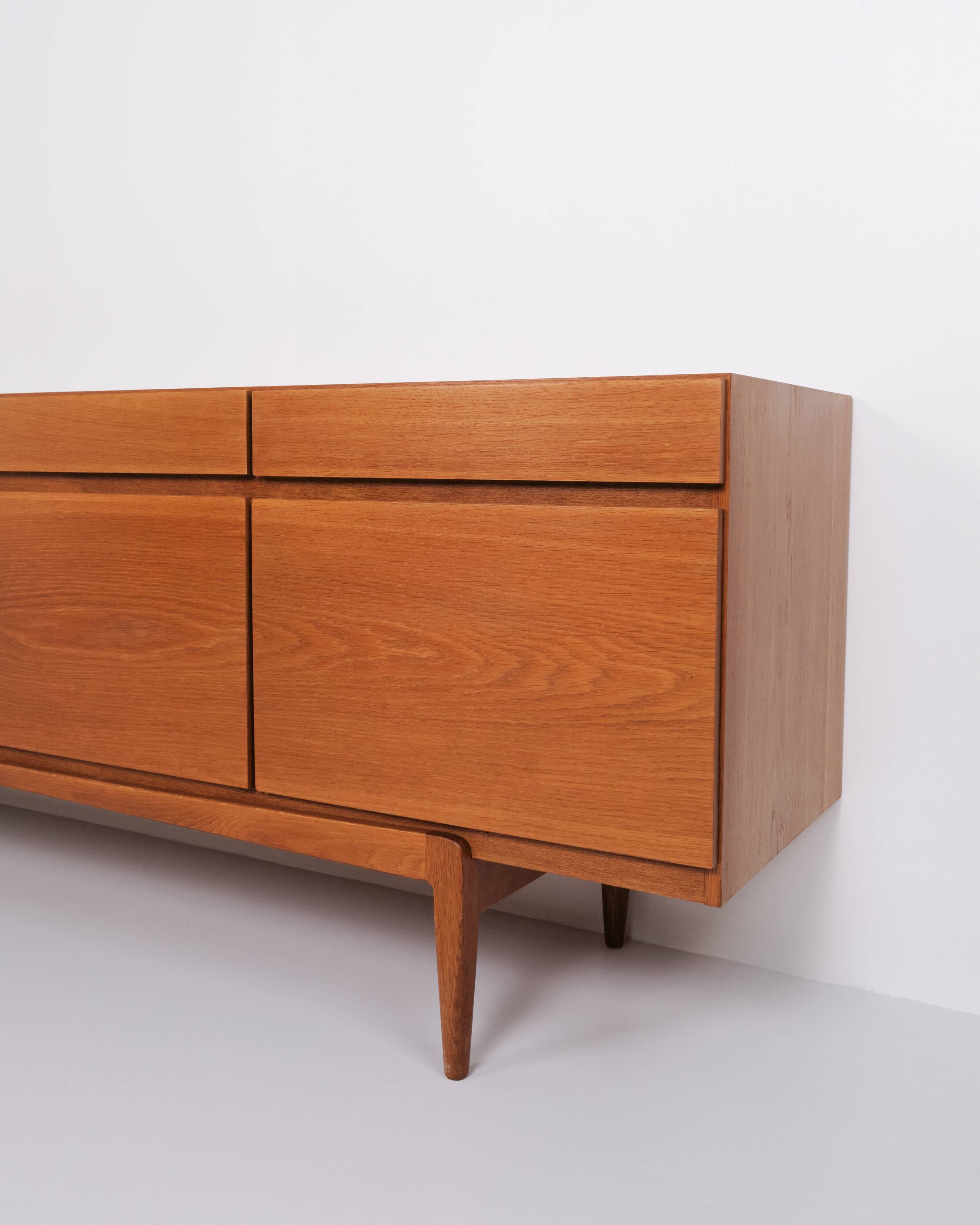 Sideboard - Oak - Ib Kofod-Larsen - Model FA66 - Faarup Furniture Factory - 1960s