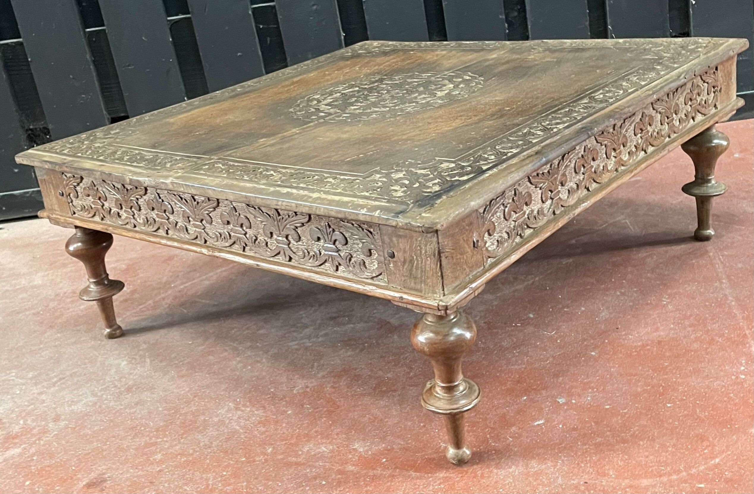 Ancient india square coffee table in solid teak wood decorated with a rosette