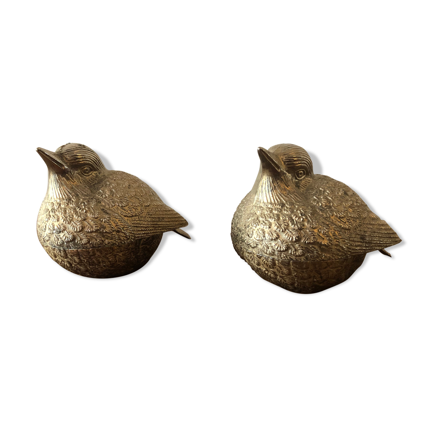 Salt and pepper shaker in silver metal, sparrows