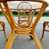 Table and chairs set