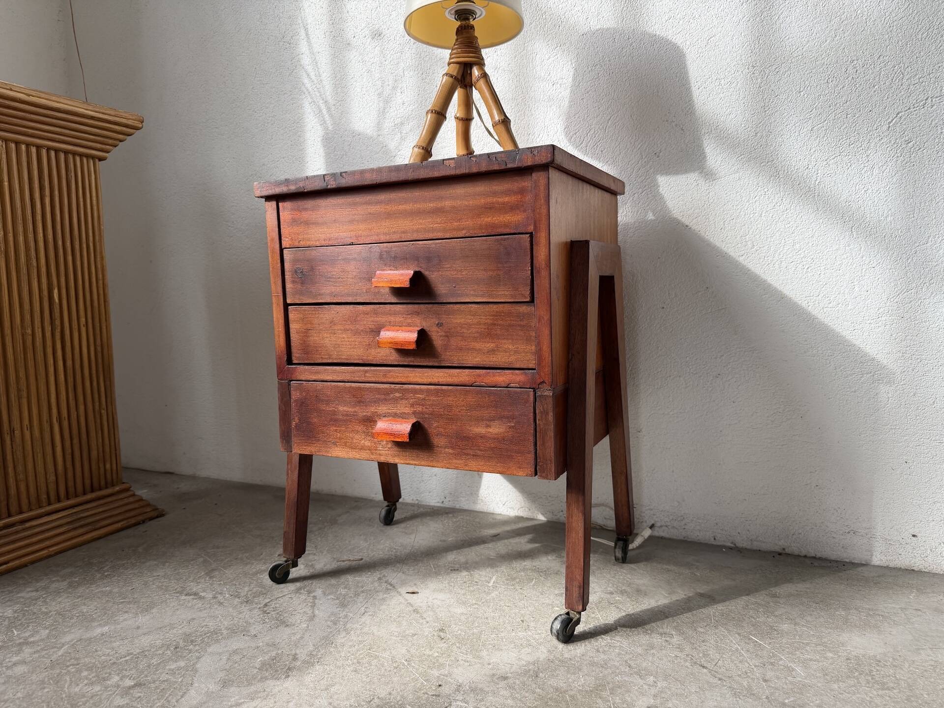 Small side table / Bedside table