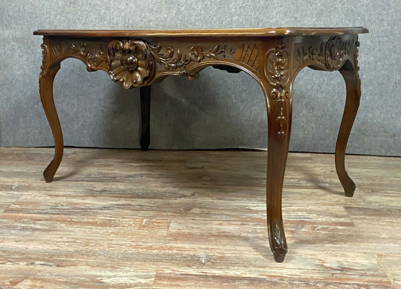 Table bureau Louis XV rocaille en palissandre vers 1850
