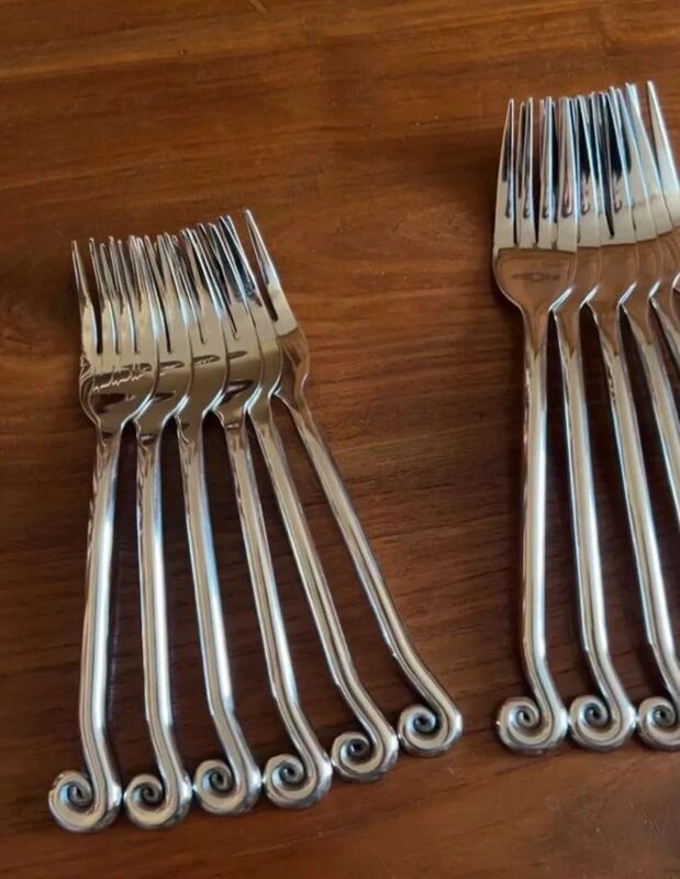 30-piece stainless steel cutlery set - spiral shape, swirls