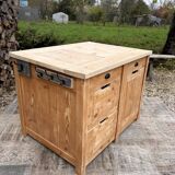 Central island / Saucepan storage unit