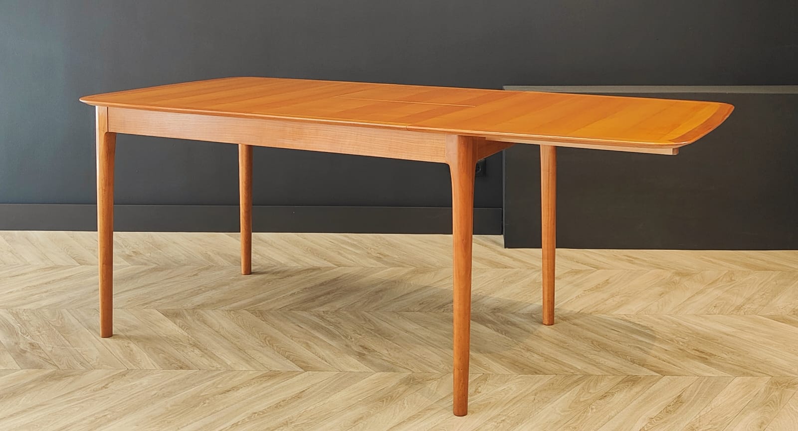 Mid century extendable dining table vintage