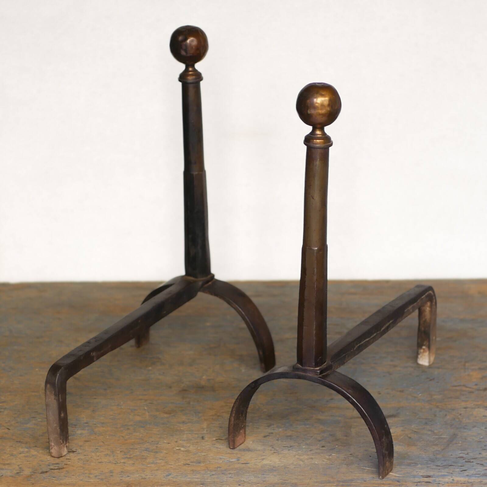 Monumental chenets for fireplace - Italian production - Minimalist design