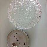 Half-moonized structured glass 60/70