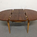 Vintage round table extended by the 50s/60s