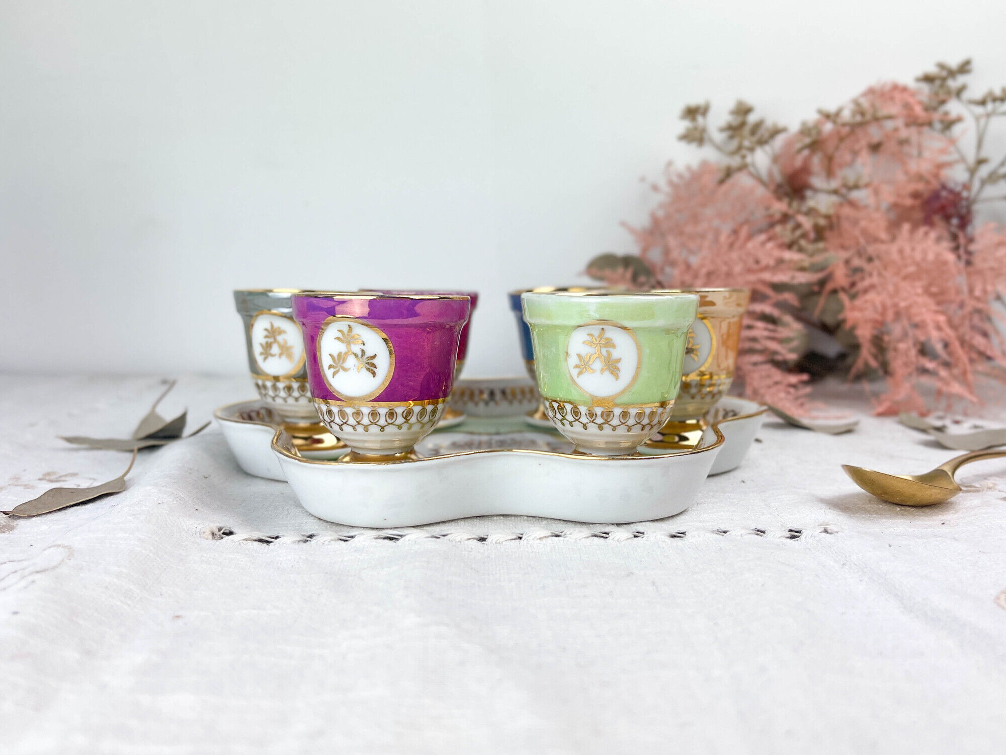 Set de 6 coquetiers vintage en porcelaine de limoges