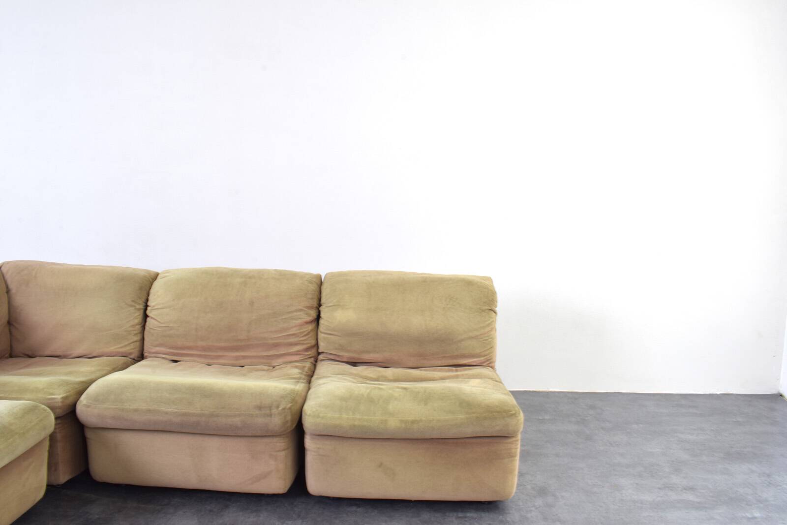Canapé d'angle modulaire du milieu du siècle par Rolf Benz, années 1970.