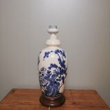Ceramic lamp with Asian decoration with matching lampshade.