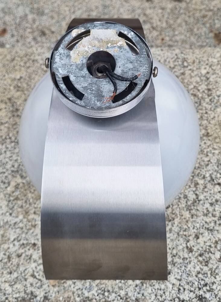 Pair of steel and opaline wall lights, Vittorio Mazzega design, vintage, 70s