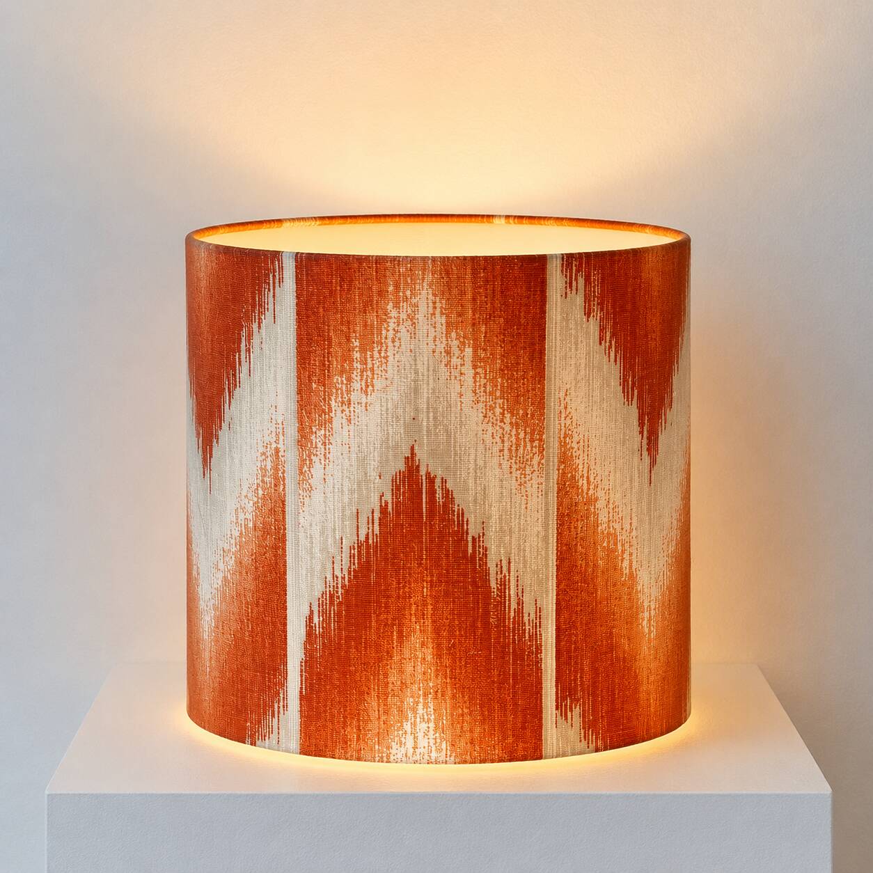 Lampshade covered with a traditional fabric from Majorca – 30 x 25 cm