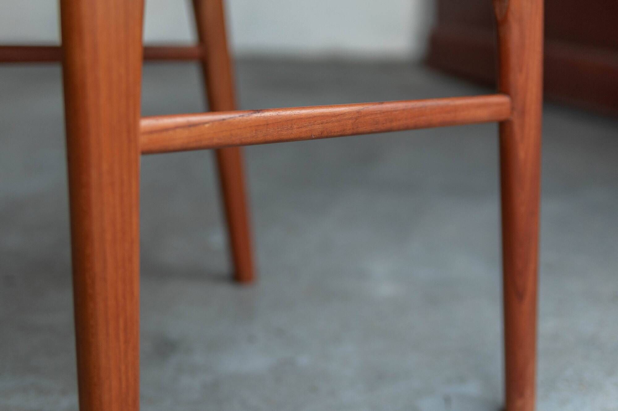 Set of 8 'GS61' dining chairs by Arne Wahl Iversen