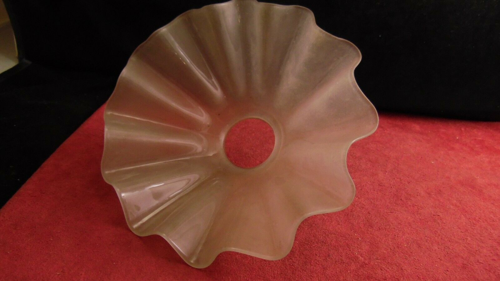 Abat jour plissé en verre dépoli