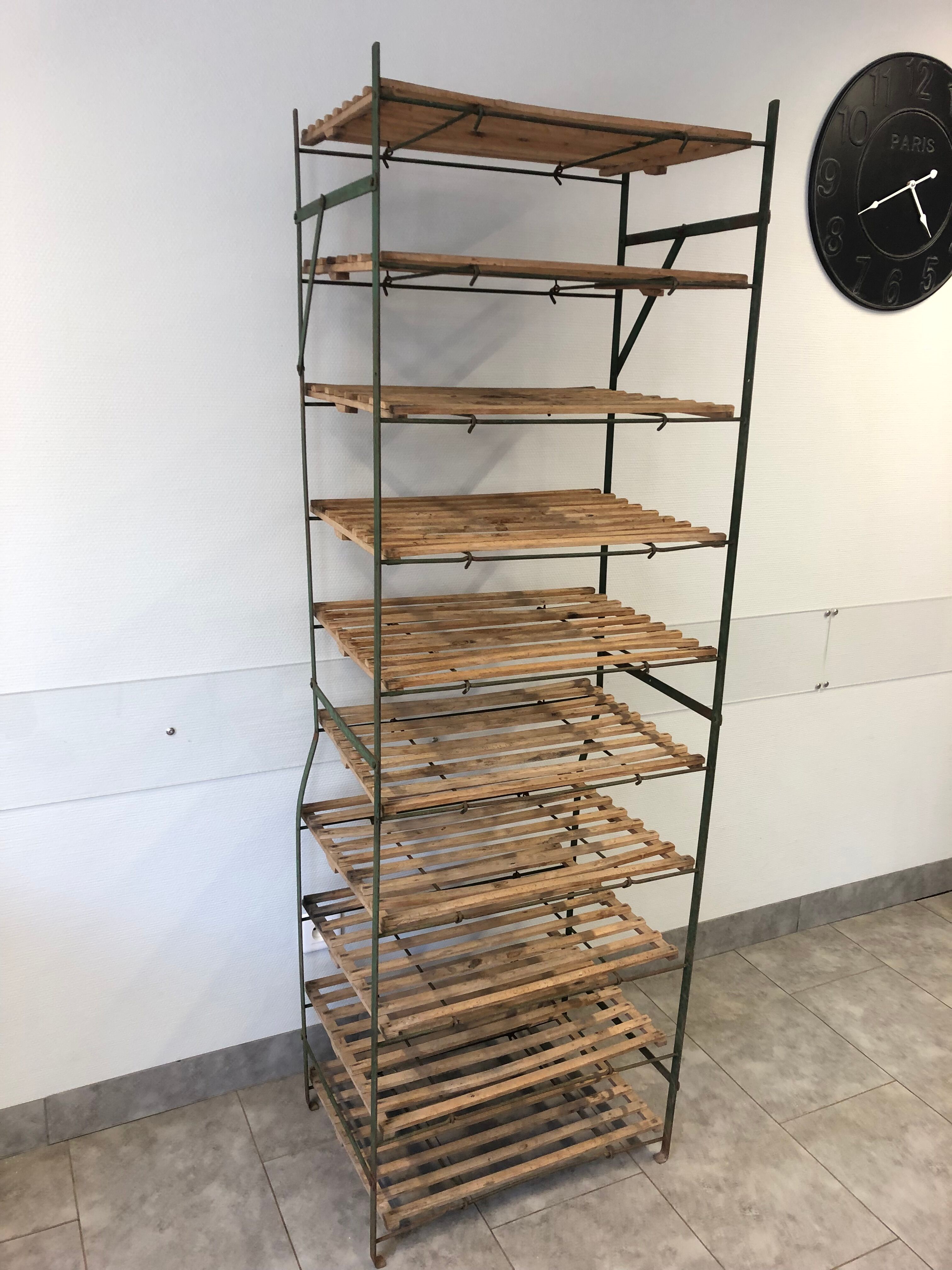 Former vegetable and fruit holder