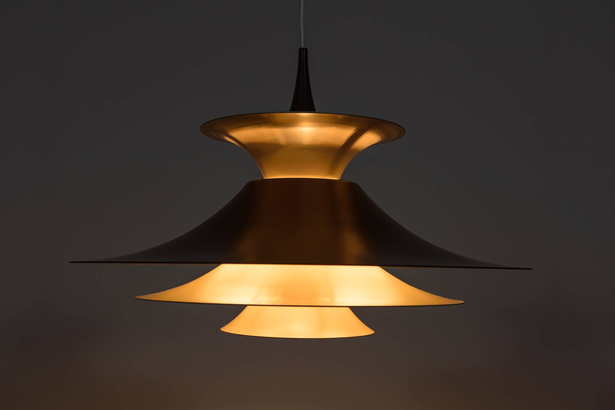 Suspension Radius par Erik Balslev pour Fog & Mørup, Danemark, 1970s