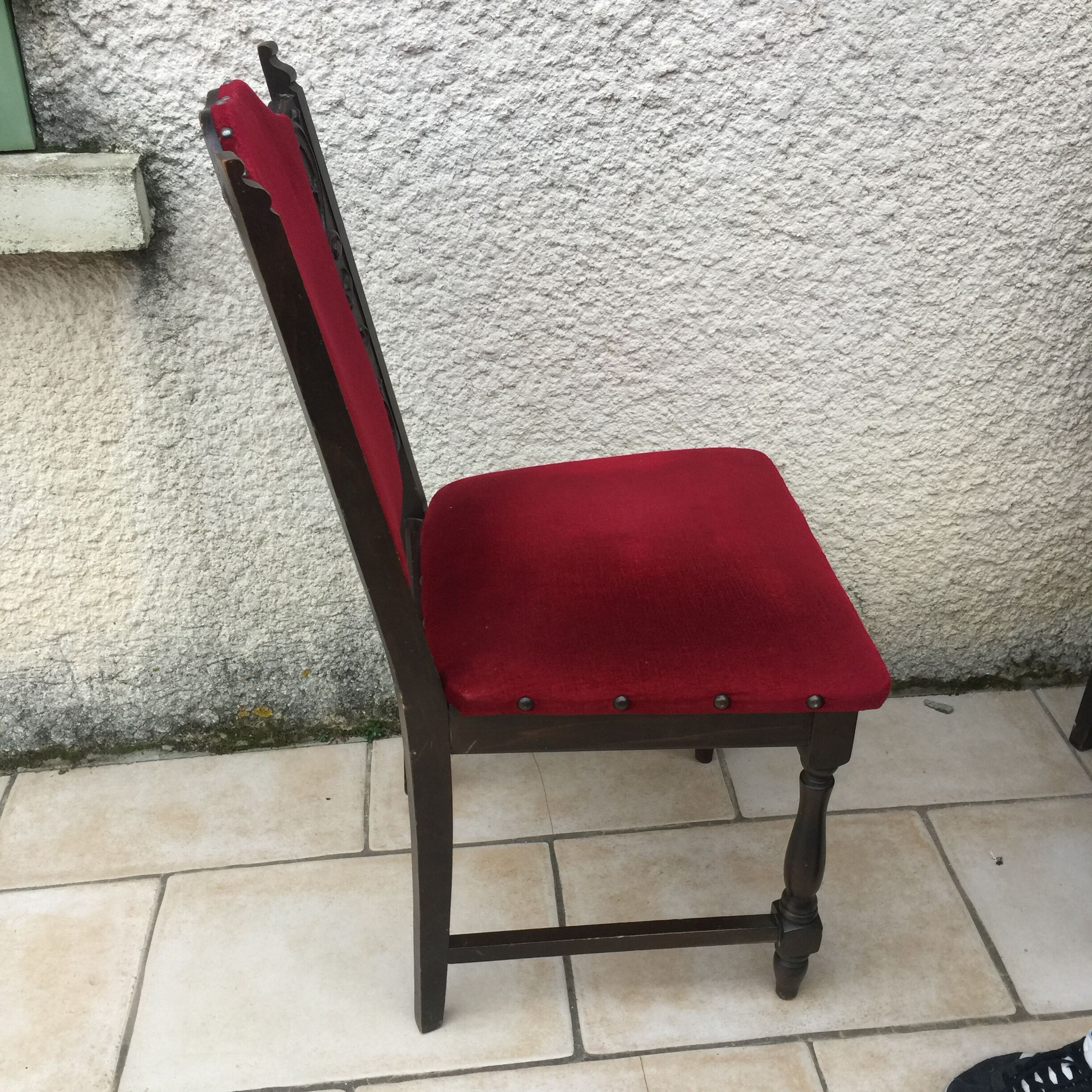 4 chairs monasteries